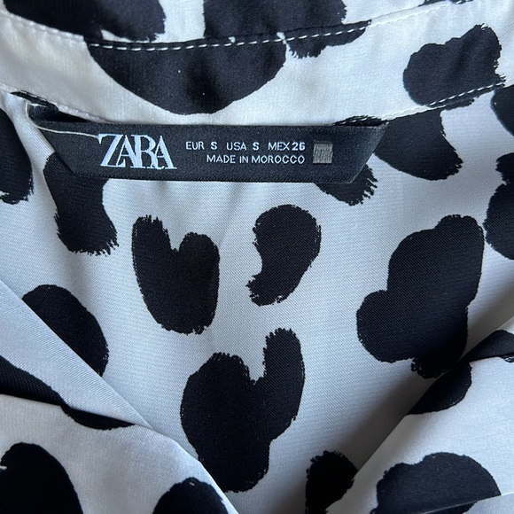 Zara | Leopard Print Button-Up - Picture 3 of 3